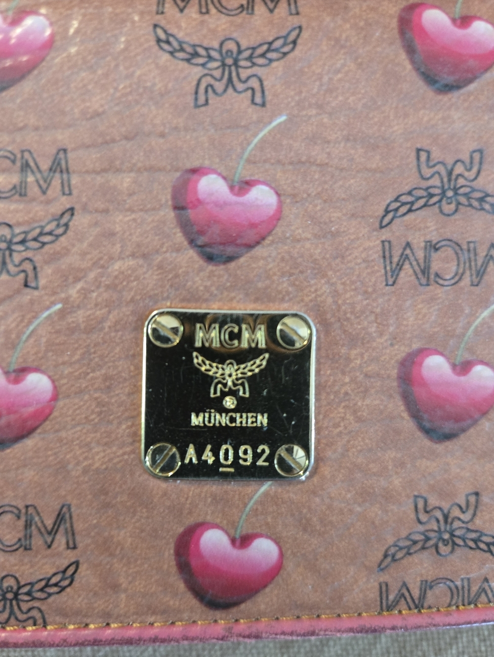 MCM Sweet Visetos Wallet - Picture 3 of 14